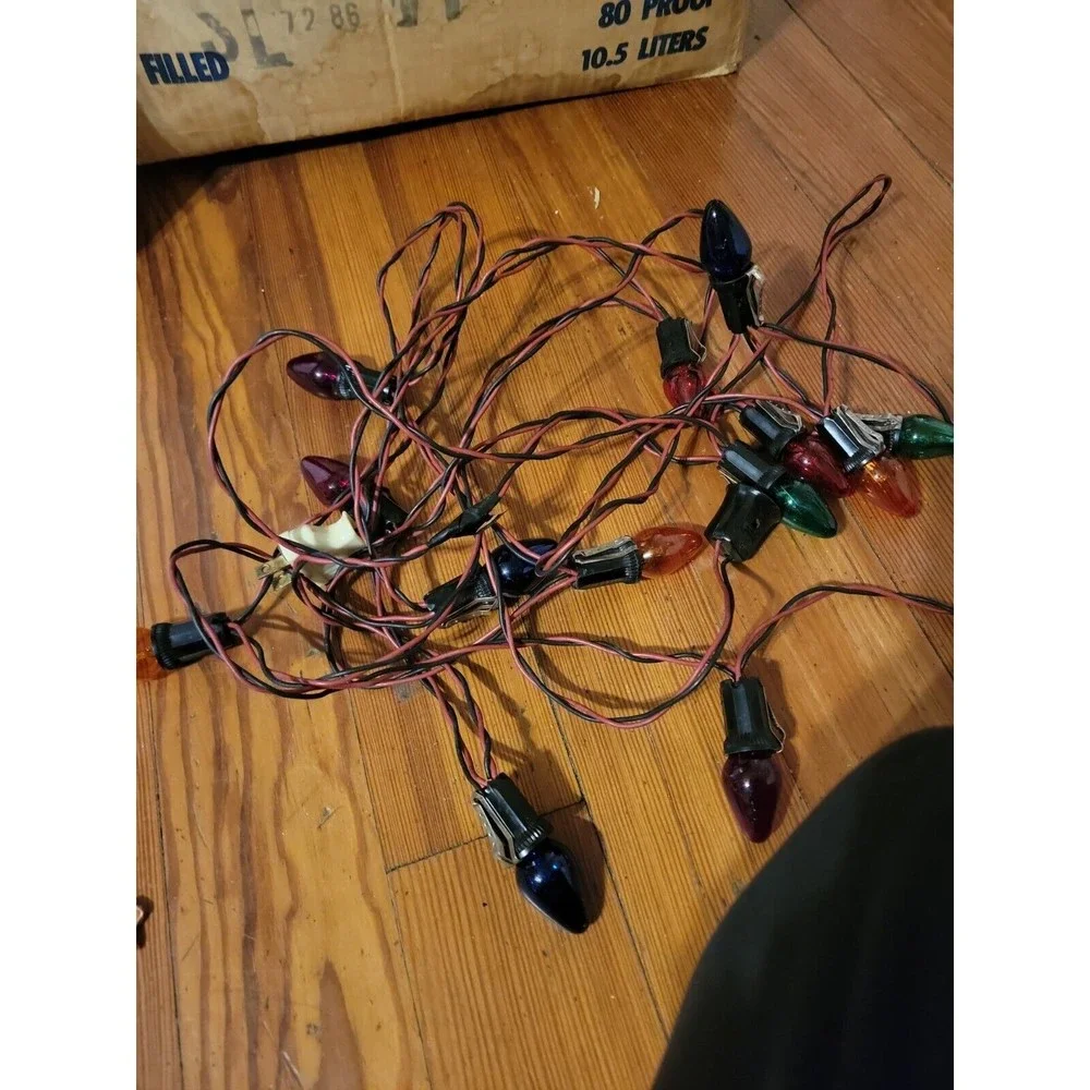 Lot 4 Vintage Christmas Tree Lights 15 Socket Bulb String Strand Red Green Wire